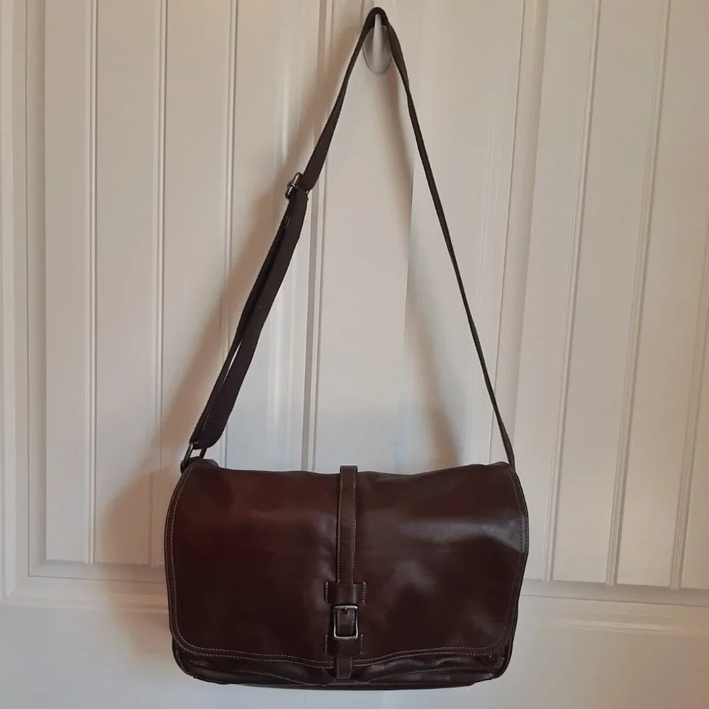 Fossil Brown Leather Messenger Briefcase Crossbody Bag (Flawed)